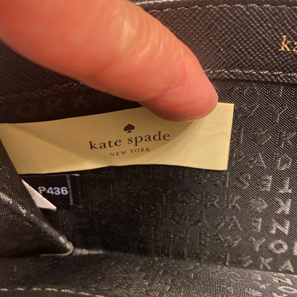 Kate spade zip around wallet with roses - Picture 6 of 12